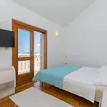 Modern Apartment With Sea View